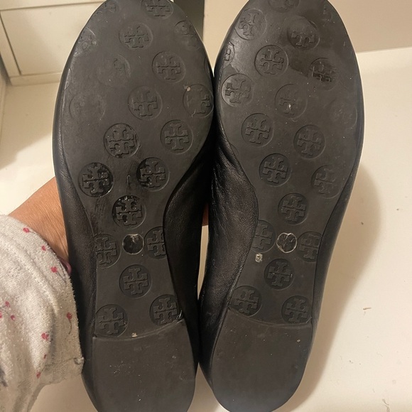Tory Burch Shoes | Tory Burch Reva
Black Ballet Flats Logo Metal - Picture 6 of 14